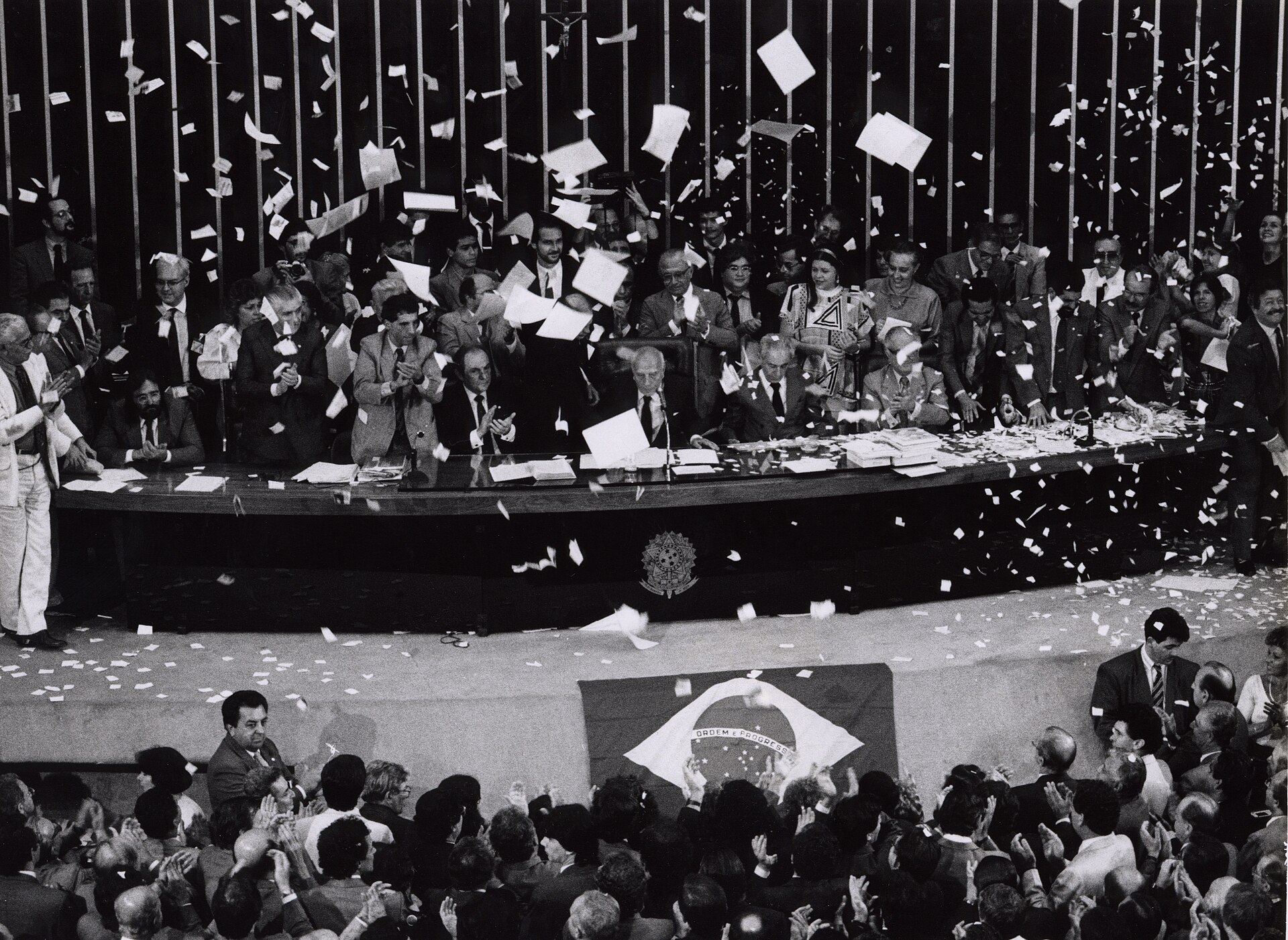O plenário na promulgação da Constituição, em 5 de outubro de 1988